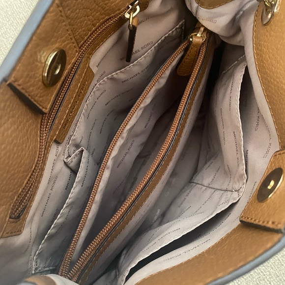 Michael Kors Leather Chain Purse Handbag Tote Camel Brown Tan - Picture 4 of 10